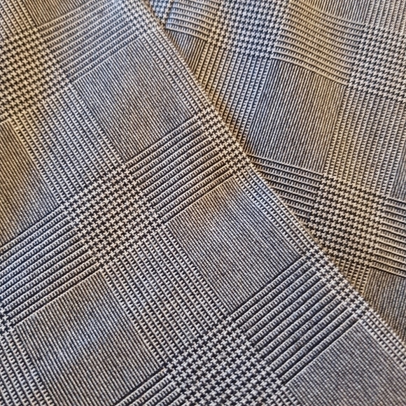 Gap women's dress pants size 6A black & white plaid - Picture 4 of 4